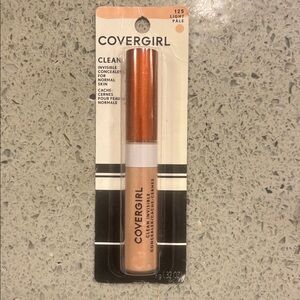 COVERGIRL Clean Invisible Concealer - Light